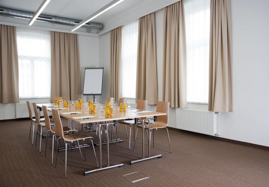 Cityhotel D&C St.Poelten Sankt Poelten Exteriör bild