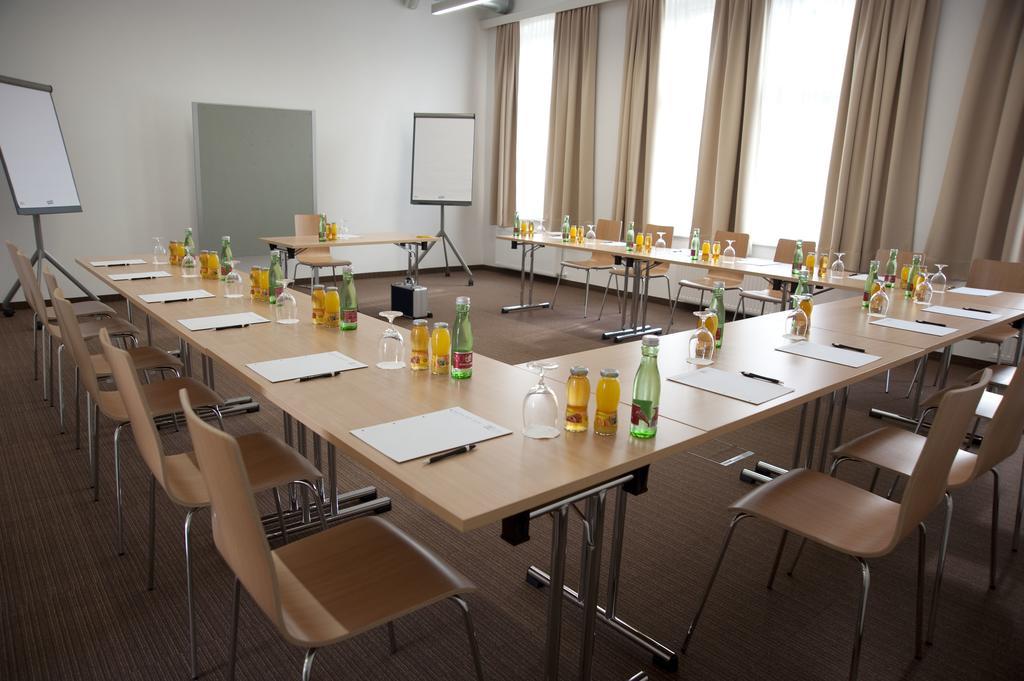 Cityhotel D&C St.Poelten Sankt Poelten Exteriör bild