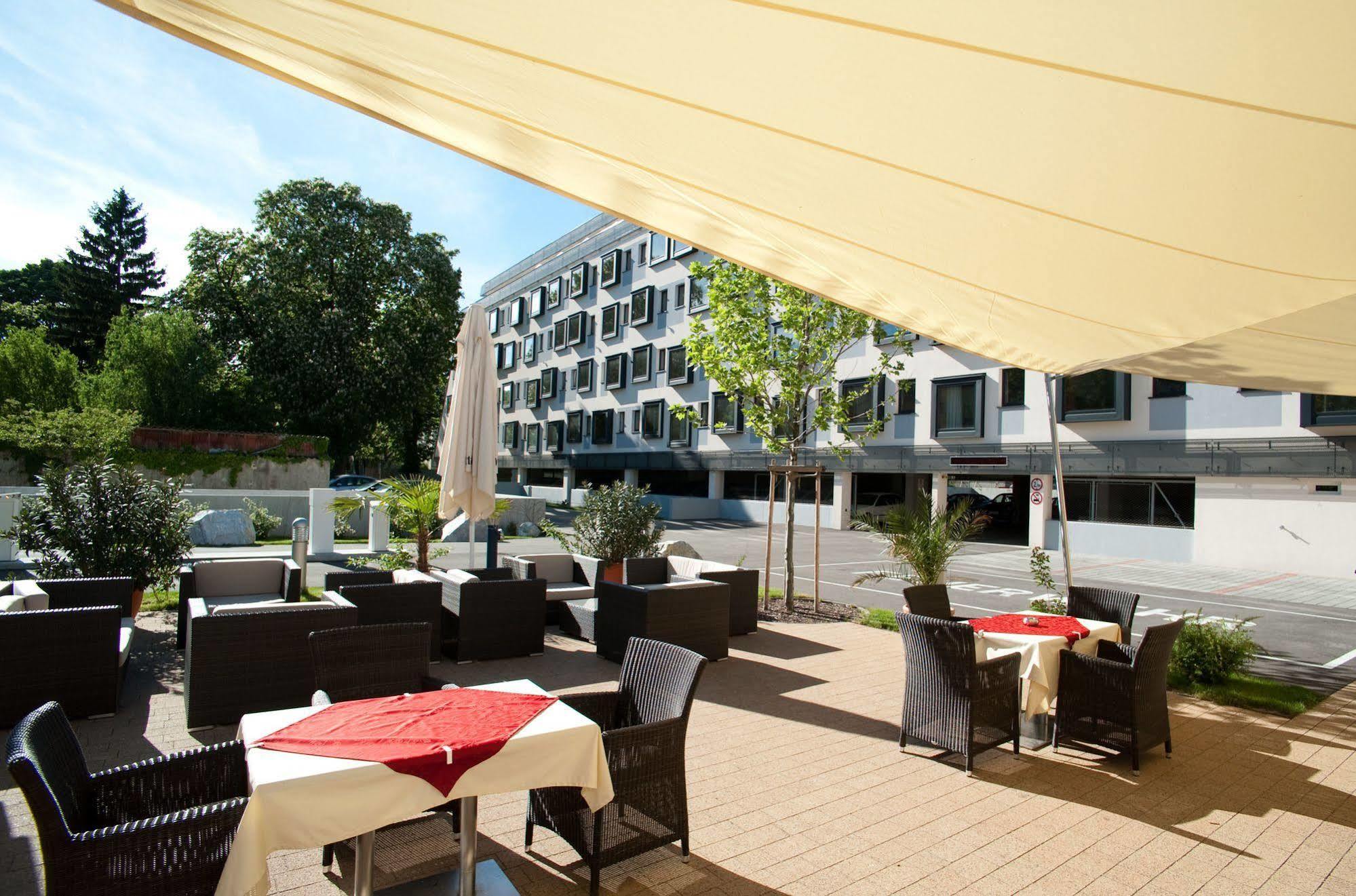 Cityhotel D&C St.Poelten Sankt Poelten Exteriör bild